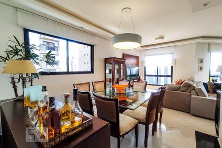 Apartamento à venda com 141m², 3 quartos e 3 vagas Apartamento à venda com 141m², 3 quartos e 3 vagasSala