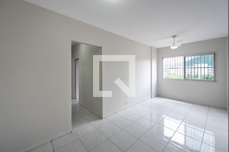 Apartamento para alugar com 90m², 2 quartos e 1 vagaSala