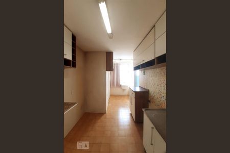 Apartamento à venda com 130m², 4 quartos e 2 vagasCozinha