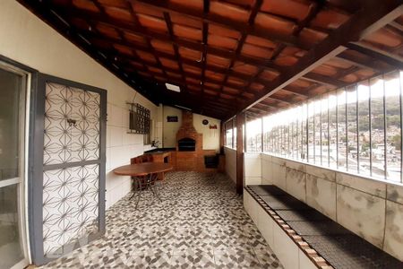 Apartamento à venda com 130m², 4 quartos e 2 vagasCobertura