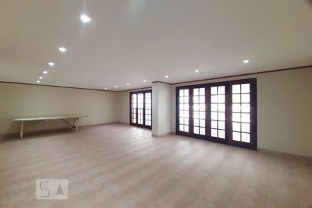 Apartamento à venda com 130m², 4 quartos e 2 vagasÁrea comum - Salão de festas