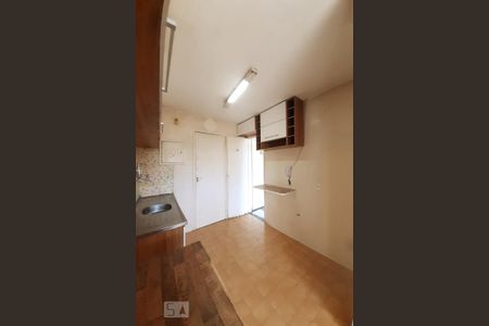 Apartamento à venda com 130m², 4 quartos e 2 vagasCozinha