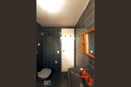 Apartamento à venda com 130m², 4 quartos e 2 vagasBanheiro