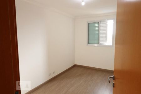 Quarto de apartamento para alugar com 2 quartos, 61m² em Vila Nossa Senhora das Vitorias, Mauá
