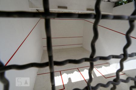Apartamento à venda com 98m², 3 quartos e 1 vaga Apartamento à venda com 98m², 3 quartos e 1 vagaÁrea comum - Quadra de squash