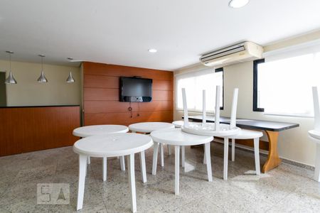 Apartamento à venda com 98m², 3 quartos e 1 vaga Apartamento à venda com 98m², 3 quartos e 1 vagaÁrea comum - Salão de festas