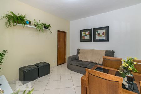 Sala de casa à venda com 2 quartos, 75m² em Penha Circular, Rio de Janeiro