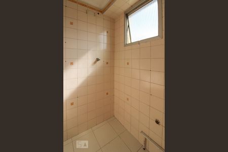 Apartamento à venda com 70m², 2 quartos e 1 vagaBanheiro de Serviço