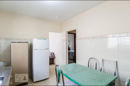 Casa à venda com 355m², 4 quartos e 2 vagasCozinha casa 2