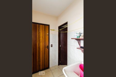 Casa à venda com 355m², 4 quartos e 2 vagasÁrea de serviço casa 2