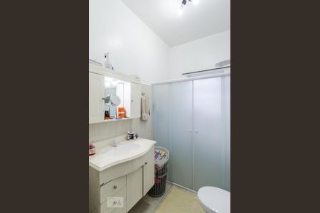 Casa à venda com 355m², 4 quartos e 2 vagasBanheiro casa 1