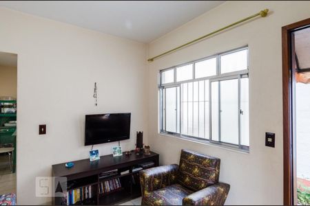 Casa à venda com 355m², 4 quartos e 2 vagasSala casa 2