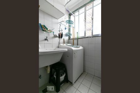 Apartamento à venda com 67m², 3 quartos e 1 vagaÁrea de Serviço