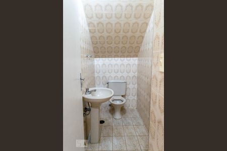 Casa à venda com 200m², 3 quartos e 1 vaga Casa à venda com 200m², 3 quartos e 1 vagaLavabo