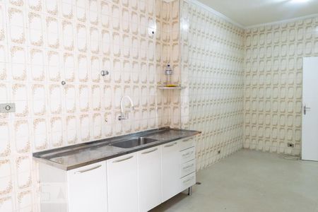 Casa à venda com 200m², 3 quartos e 1 vaga Casa à venda com 200m², 3 quartos e 1 vagaCozinha