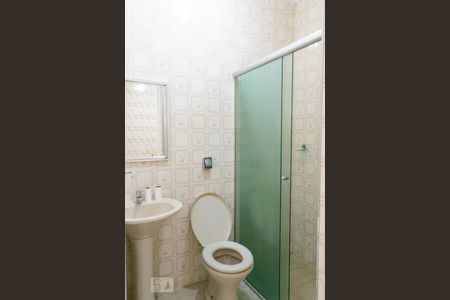 Casa à venda com 200m², 3 quartos e 1 vaga Casa à venda com 200m², 3 quartos e 1 vagaBanheiro