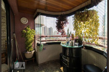 Varanda  de apartamento à venda com 4 quartos, 125m² em Jardim da Saúde, São Paulo
