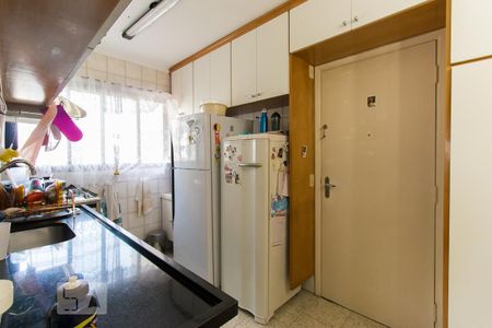 Apartamento à venda com 125m², 4 quartos e 3 vagasCozinha 