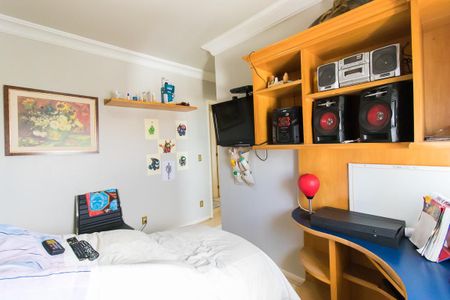 Apartamento à venda com 125m², 4 quartos e 3 vagasSuíte 2