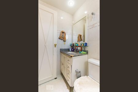 Apartamento à venda com 125m², 4 quartos e 3 vagasBanheiro da Suíte 3