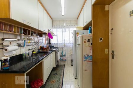 Apartamento à venda com 125m², 4 quartos e 3 vagasCozinha 