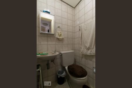 Apartamento à venda com 125m², 4 quartos e 3 vagasBanheiro de Serviço 