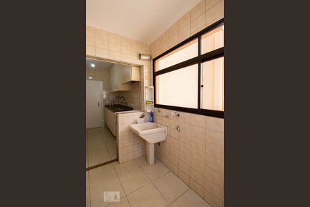 Apartamento à venda com 77m², 3 quartos e 2 vagasÁrea de serviço 