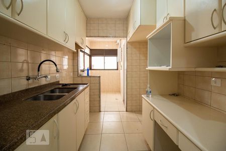 Apartamento à venda com 77m², 3 quartos e 2 vagasCozinha