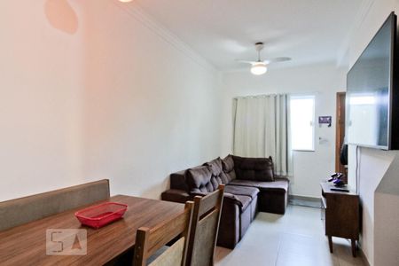 Sala de casa de condomínio à venda com 2 quartos, 65m² em Santa Teresinha, São Paulo