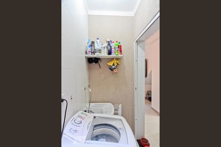 Casa de condomínio à venda com 65m², 2 quartos e 1 vagaÁrea de Serviço