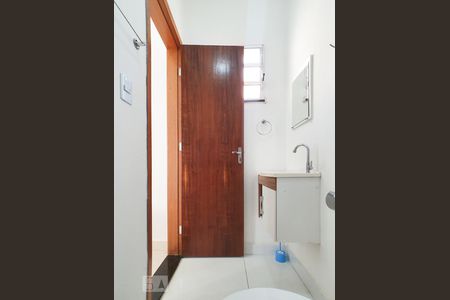Apartamento para alugar com 33m², 1 quarto e sem vagaBanheiro