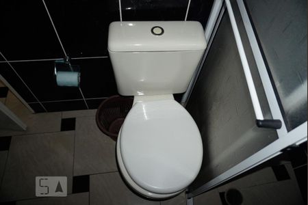 Casa à venda com 147m², 4 quartos e 4 vagas Casa à venda com 147m², 4 quartos e 4 vagasBanheiro de Serviço