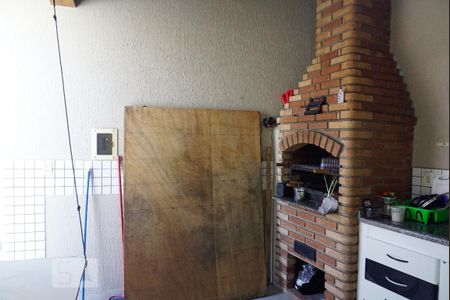Casa à venda com 147m², 4 quartos e 4 vagas Casa à venda com 147m², 4 quartos e 4 vagasÁrea Gourmet com Churrasqueira