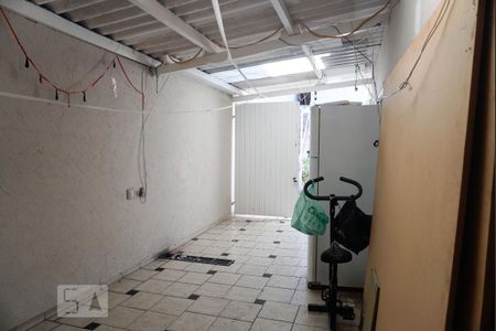 Casa à venda com 147m², 4 quartos e 4 vagas Casa à venda com 147m², 4 quartos e 4 vagasGaragem
