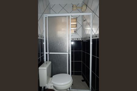Casa à venda com 147m², 4 quartos e 4 vagas Casa à venda com 147m², 4 quartos e 4 vagasBanheiro de Serviço