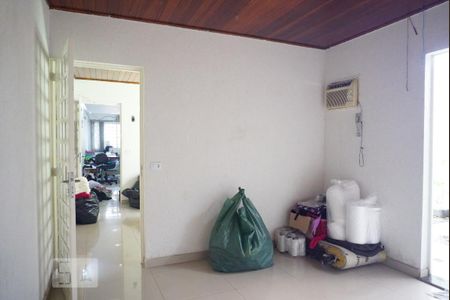 Casa à venda com 147m², 4 quartos e 4 vagas Casa à venda com 147m², 4 quartos e 4 vagasCozinha