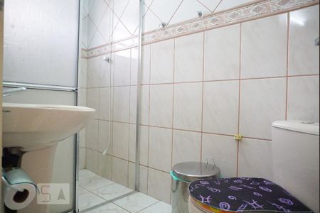 Casa à venda com 147m², 4 quartos e 4 vagas Casa à venda com 147m², 4 quartos e 4 vagasBanheiro da Suíte
