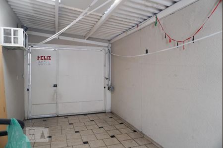 Casa à venda com 147m², 4 quartos e 4 vagas Casa à venda com 147m², 4 quartos e 4 vagasGaragem