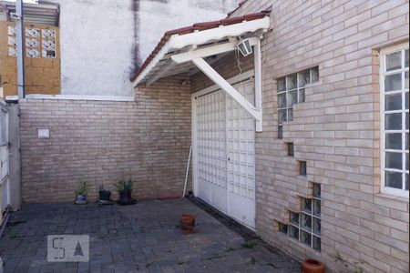 Casa à venda com 147m², 4 quartos e 4 vagas Casa à venda com 147m², 4 quartos e 4 vagasFrente da Casa