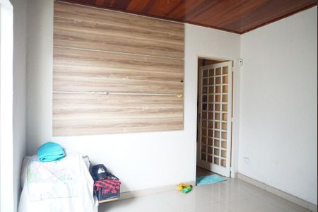 Casa à venda com 147m², 4 quartos e 4 vagas Casa à venda com 147m², 4 quartos e 4 vagasCozinha