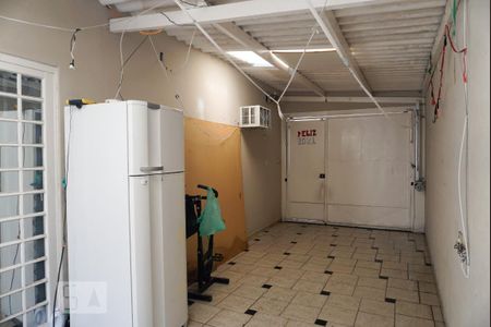 Casa à venda com 147m², 4 quartos e 4 vagas Casa à venda com 147m², 4 quartos e 4 vagasGaragem