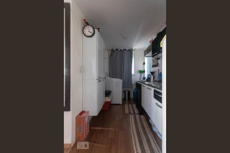Apartamento à venda com 47m², 2 quartos e 1 vaga Apartamento à venda com 47m², 2 quartos e 1 vagaCozinha e Área de Serviço