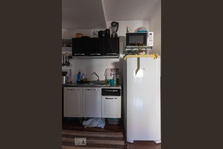 Apartamento à venda com 47m², 2 quartos e 1 vaga Apartamento à venda com 47m², 2 quartos e 1 vagaCozinha e Área de Serviço