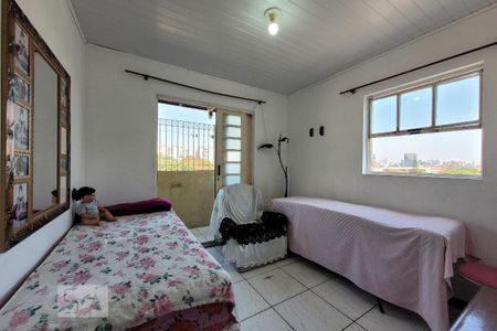 Casa à venda com 90m², 5 quartos e 1 vaga Casa à venda com 90m², 5 quartos e 1 vagaQuarto 4