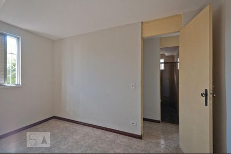 Quarto 1 de apartamento para alugar com 2 quartos, 52m² em Jardim Danfer, São Paulo