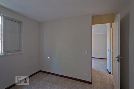 Quarto 2 de apartamento para alugar com 2 quartos, 52m² em Jardim Danfer, São Paulo