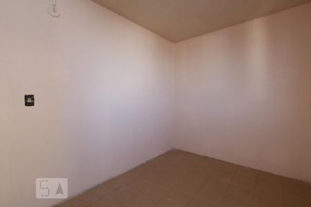 QUARTO 1 de apartamento para alugar com 2 quartos, 50m² em Rubem Berta, Porto Alegre