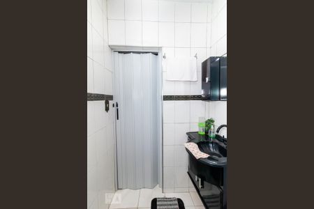 Casa à venda com 240m², 2 quartos e 4 vagasBanheiro da Suíte 2