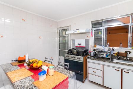 Casa à venda com 240m², 2 quartos e 4 vagasCozinha