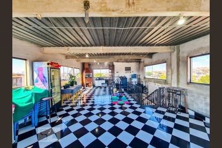 Casa à venda com 240m², 2 quartos e 4 vagasSalão de Festas e Churrasqueira